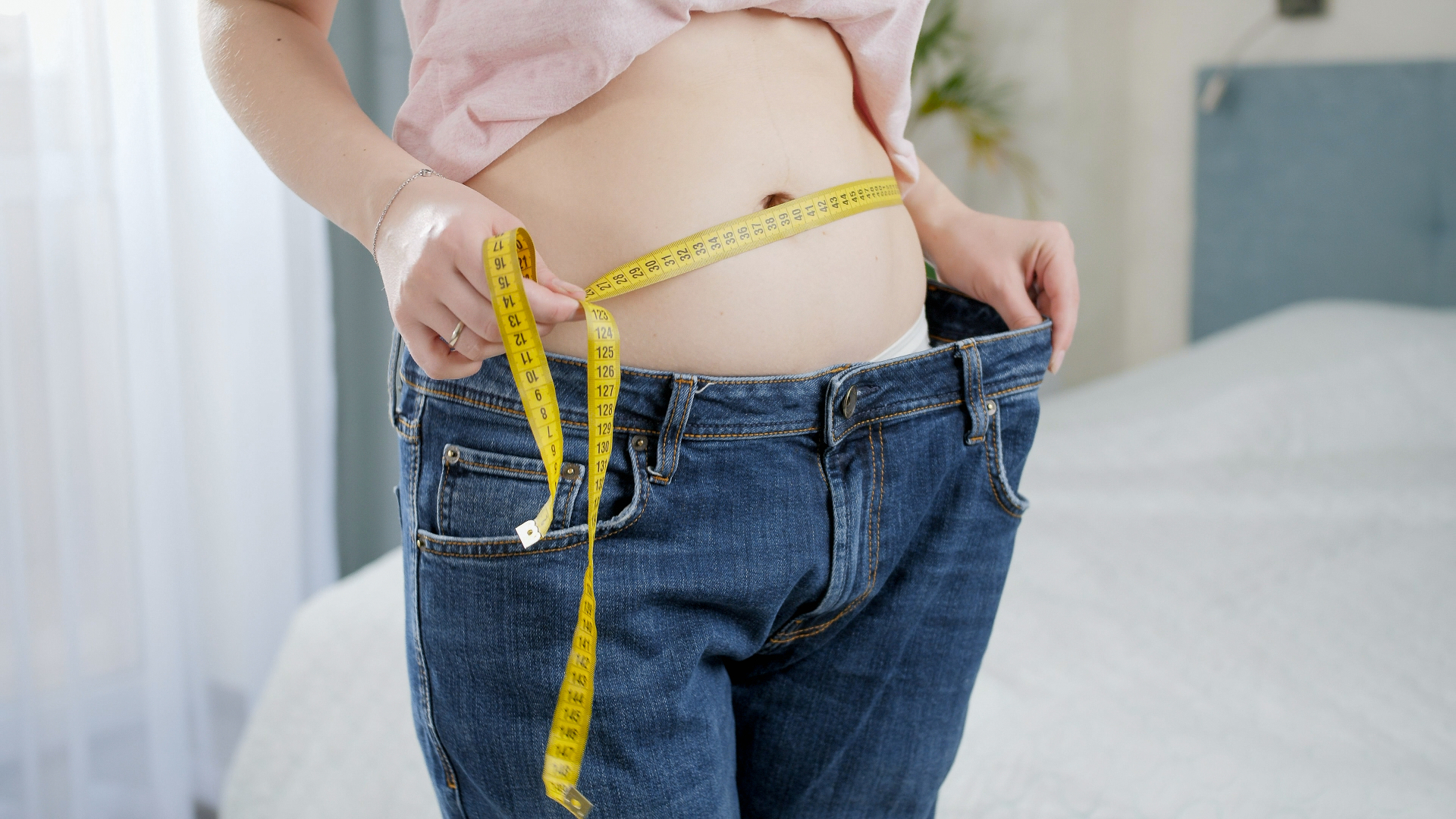 The Hormone–Metabolism Connection: Why Weight Gain Isn’t Just Calories After 35